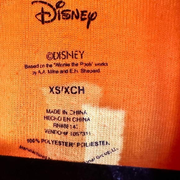 Vintage Disney Winnie the Pooh Onsie - Picture 3 of 3